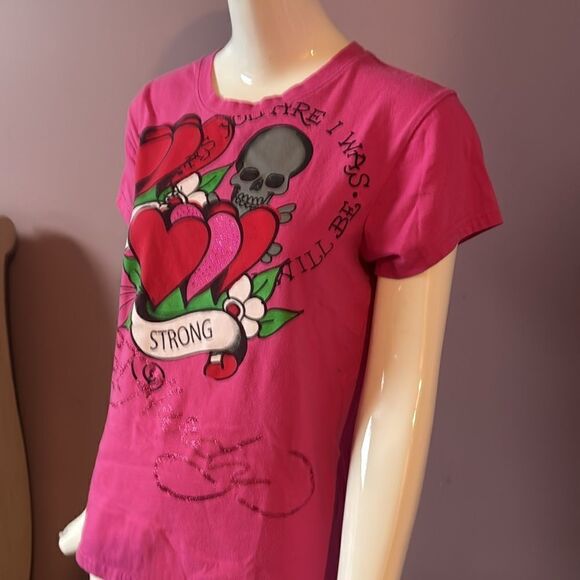 Ed Hardy Tops - Ed Hardy graphic T shirt